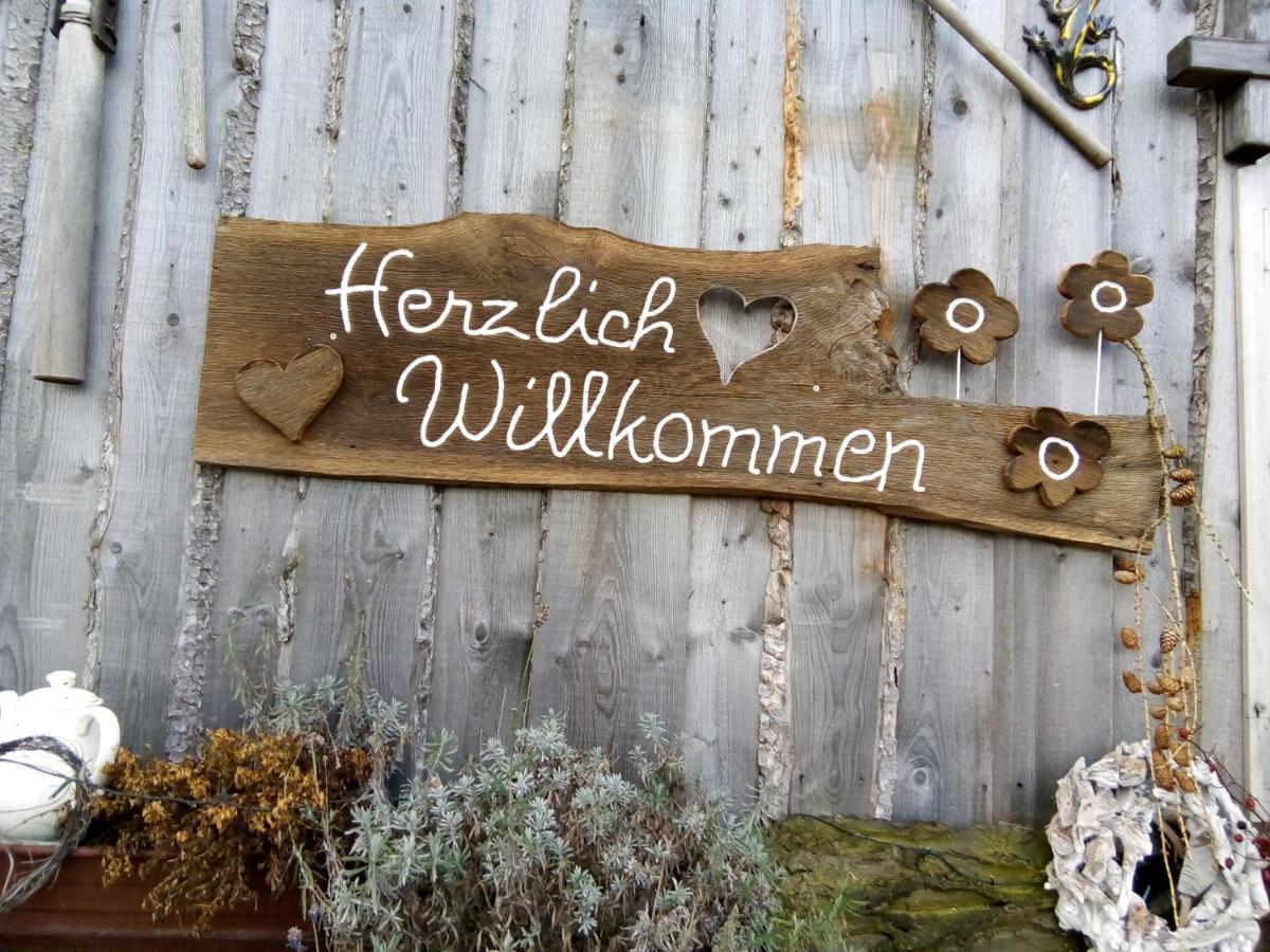 Ferienwohnung Bienwald Mit Pool Fuer 4 - 6 Personen Mit 3 Schlafzimmern Grobitz Eksteriør bilde