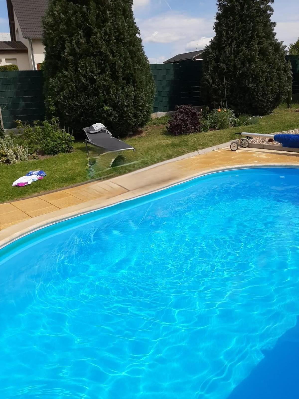 Ferienwohnung Bienwald Mit Pool Fuer 4 - 6 Personen Mit 3 Schlafzimmern Grobitz Eksteriør bilde
